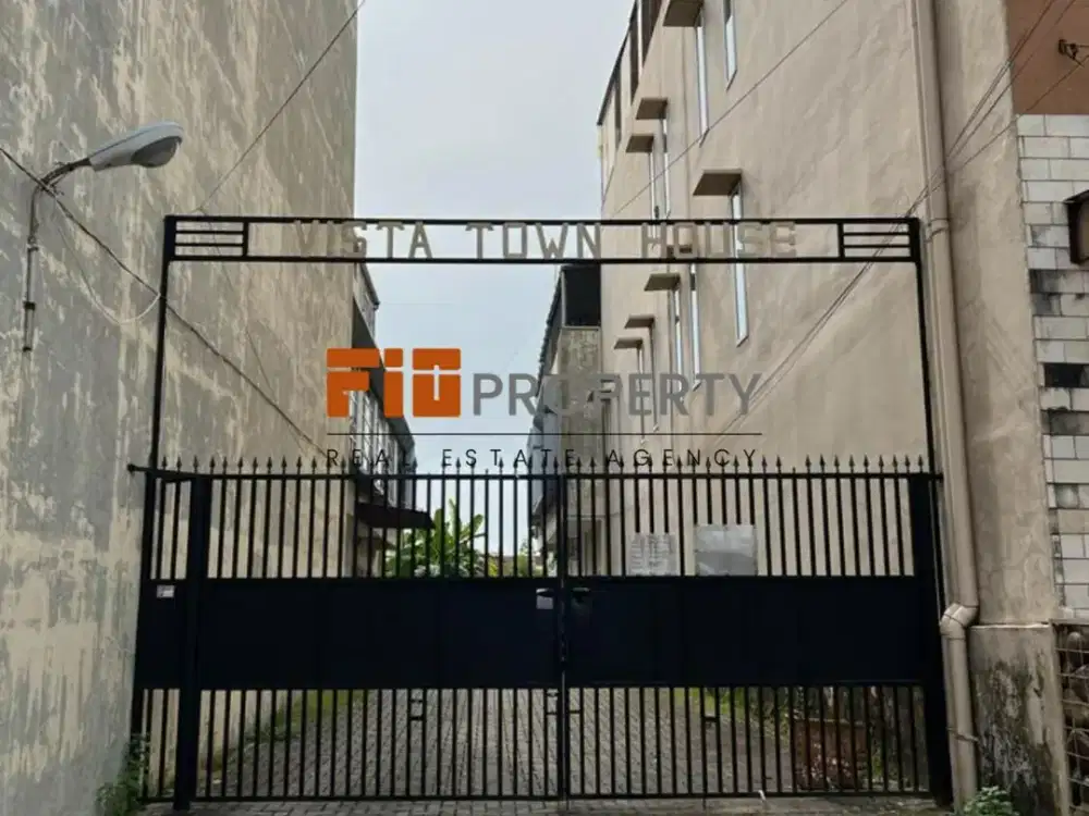 DI JUAL TOWNHOUSE (KOMP VIZTA TOWNHOUSE)