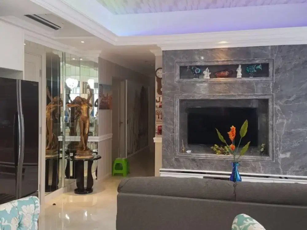 Dijual Apartment The Peak Tunjungan Plaza Pusat Kota