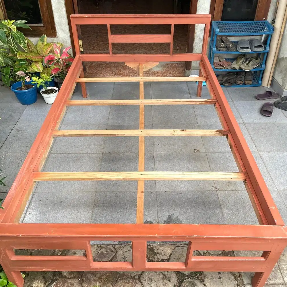 tempat tidur dipan ranjang kayu nomor 3 (dapat 2 dipan)