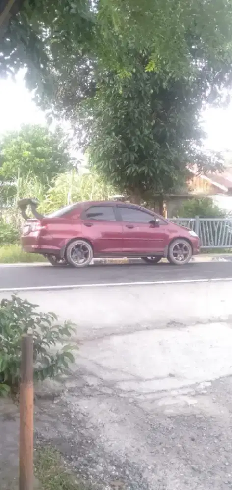 Di jual mobil ori dan asli Honda city jarang pakai bisa tunai,transver