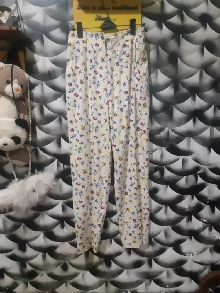 Givy high waist baggy pants motif Celana pantai/santai preloved