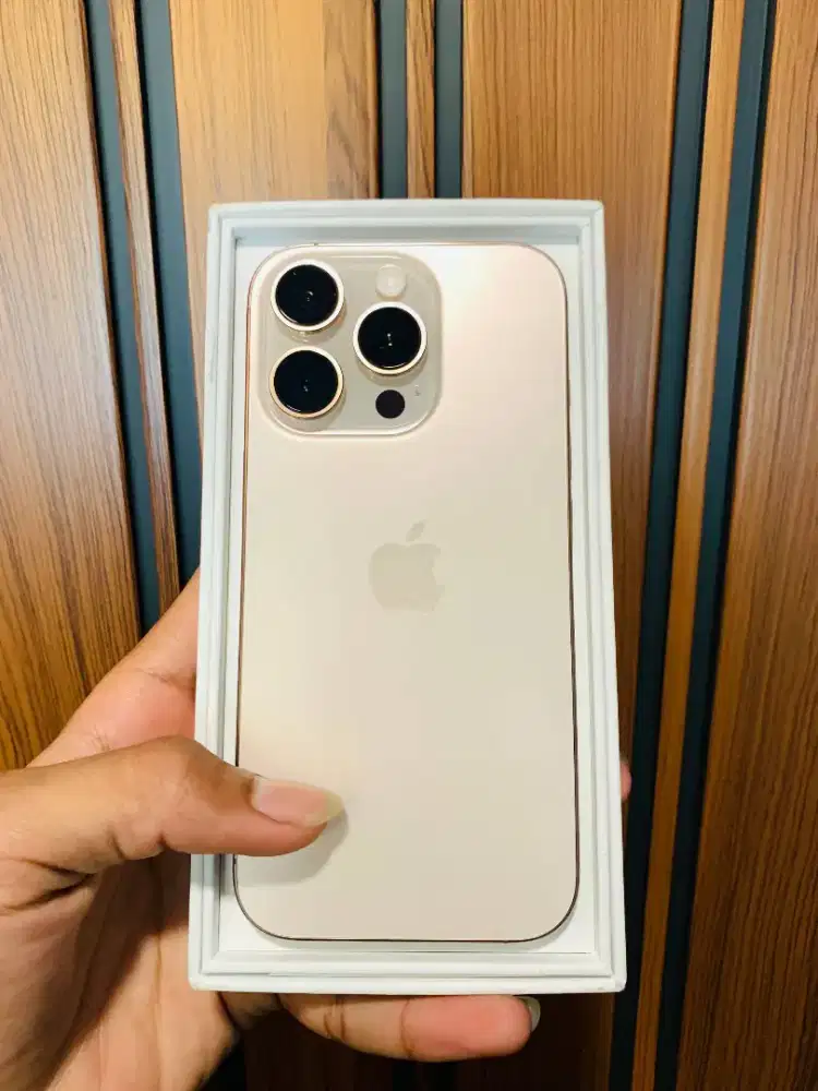 iPhone 16 pro desert titanium 128gb iBox