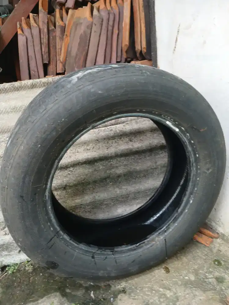 Ban mobil masih bagus