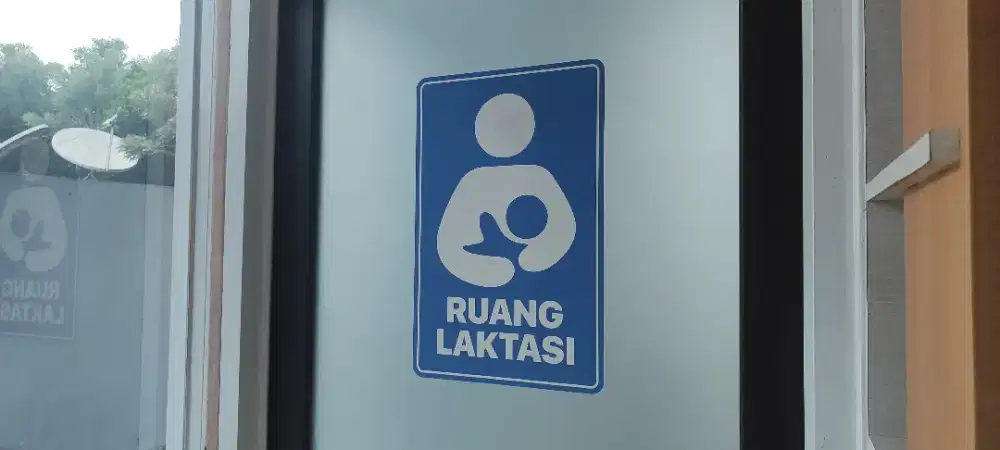 Pengasuh bayi 11 bulan
