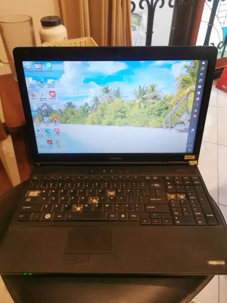 LAPTOP TOSHIBA I5-2410M Ram 8G 14 inches