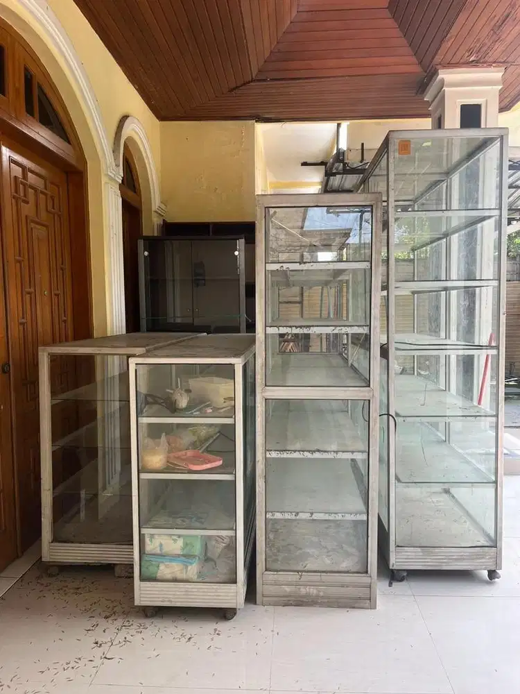 Jual etalase kaca
