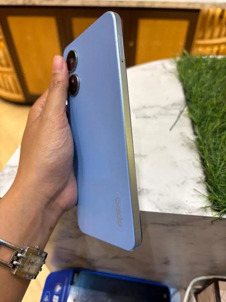 Oppo A17 minus sedikit retak