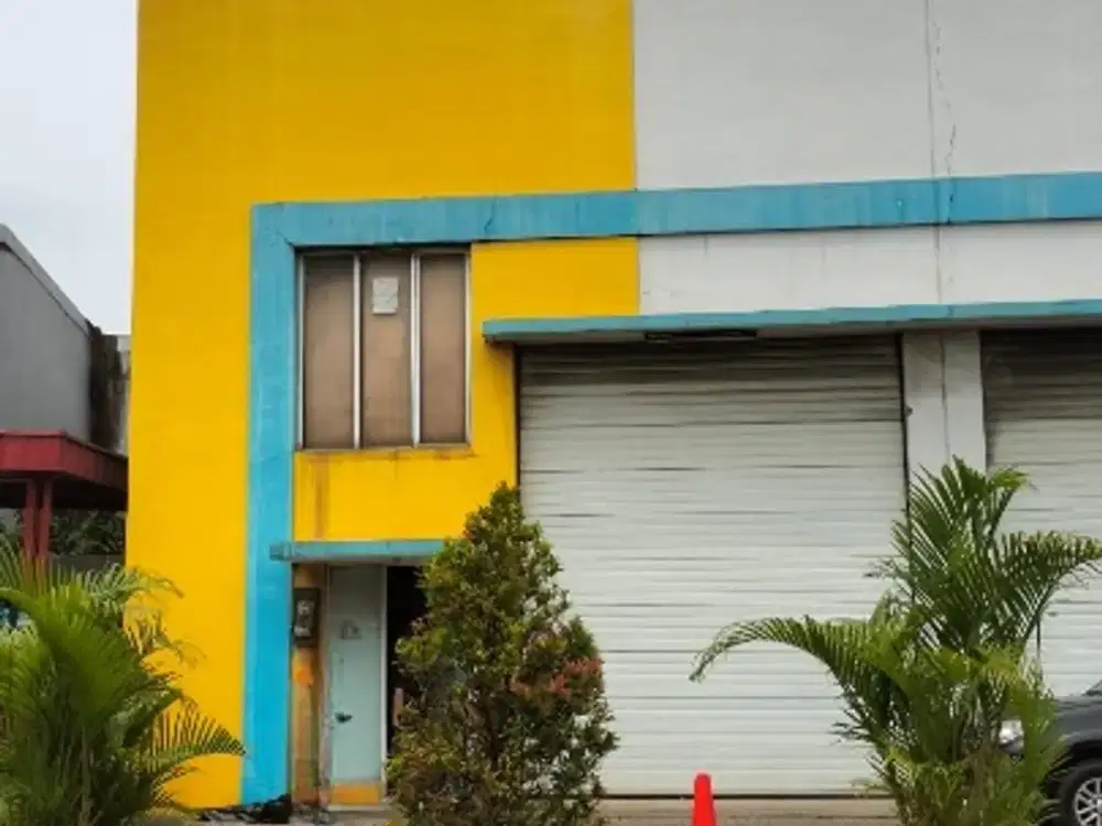 Dijual Cepat Gudang 2 Lantai Cocok Untuk Investasi Harga Nego di Bizpark Green Sedayu Cakung Jakarta Timur