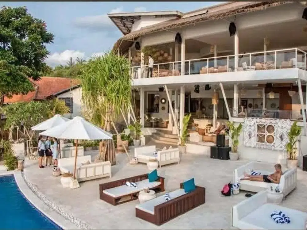 Beach Club di Pantai Balangan Kuta Selatan