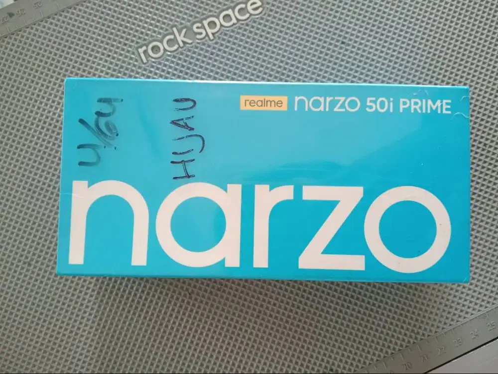 REALME NARZO 50i PRIMELayar: Layar besar 6.5 inci HD+ (720x1600p) deng