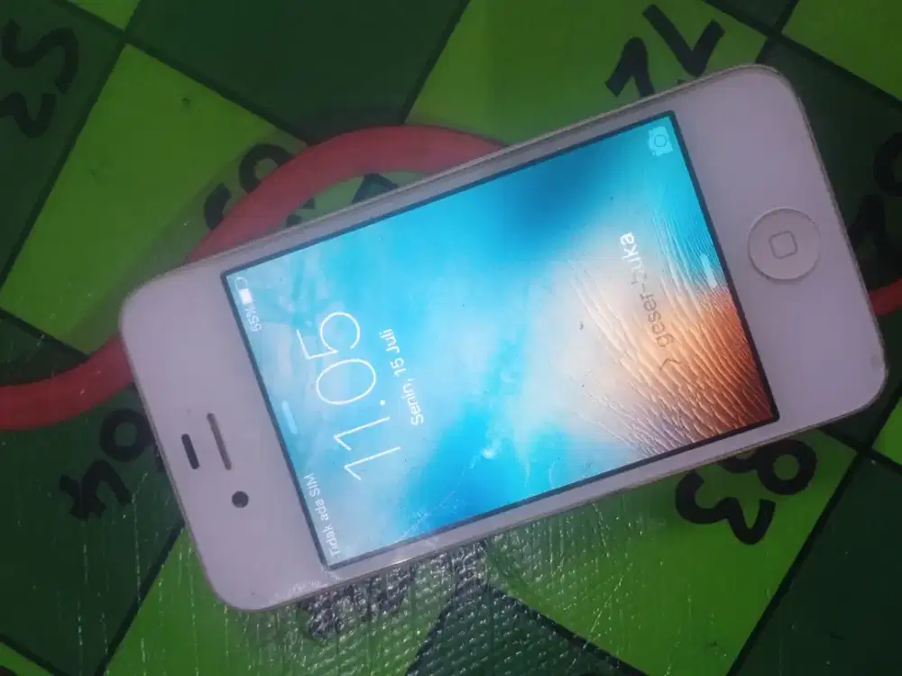 iPhone 4S Batangan
