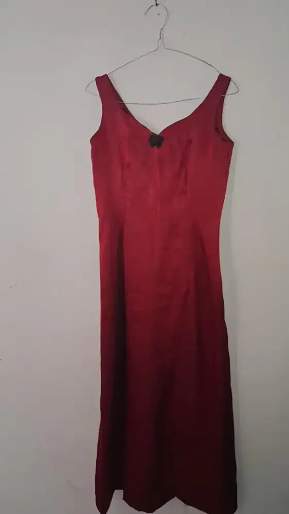 Dress Gaun Maroon Bunga