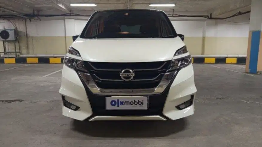 DP MURAH Nissan Serena 2.0 Highway Star Bensin-AT 2022 CDFXB
