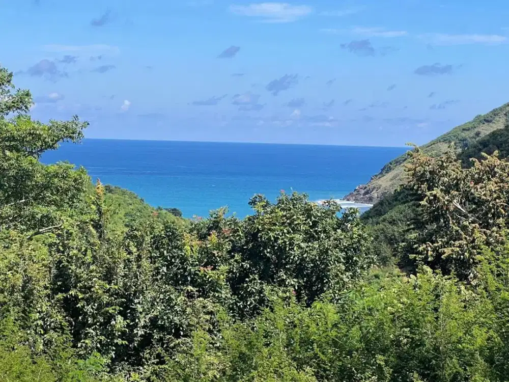 Tanah view laut di Mawun dekat Kuta Mandalika