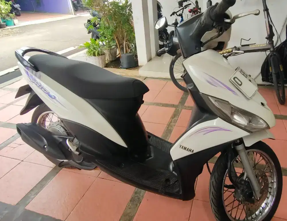 Yamaha Mio J - 2012 (Menarik).