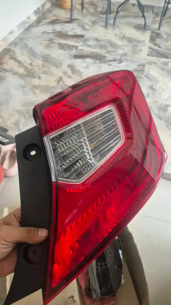 Stoplamp Belakang Honda Brio Original (Kanan)