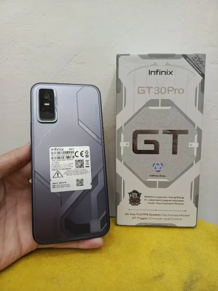 Infinix GT 30 Pro 5G 8+8/256 Garansi resmi Panjang, Mulus seperti baru