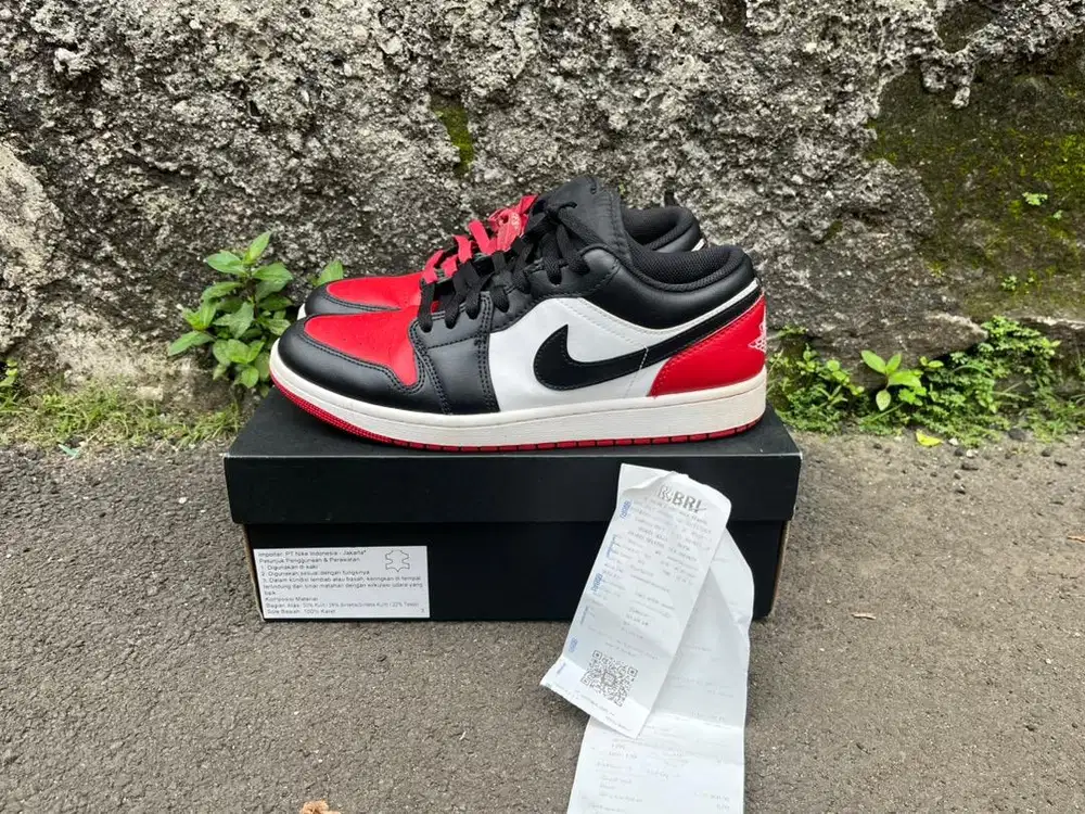 Sepatu Air Jordan 1 Low Bredtoe