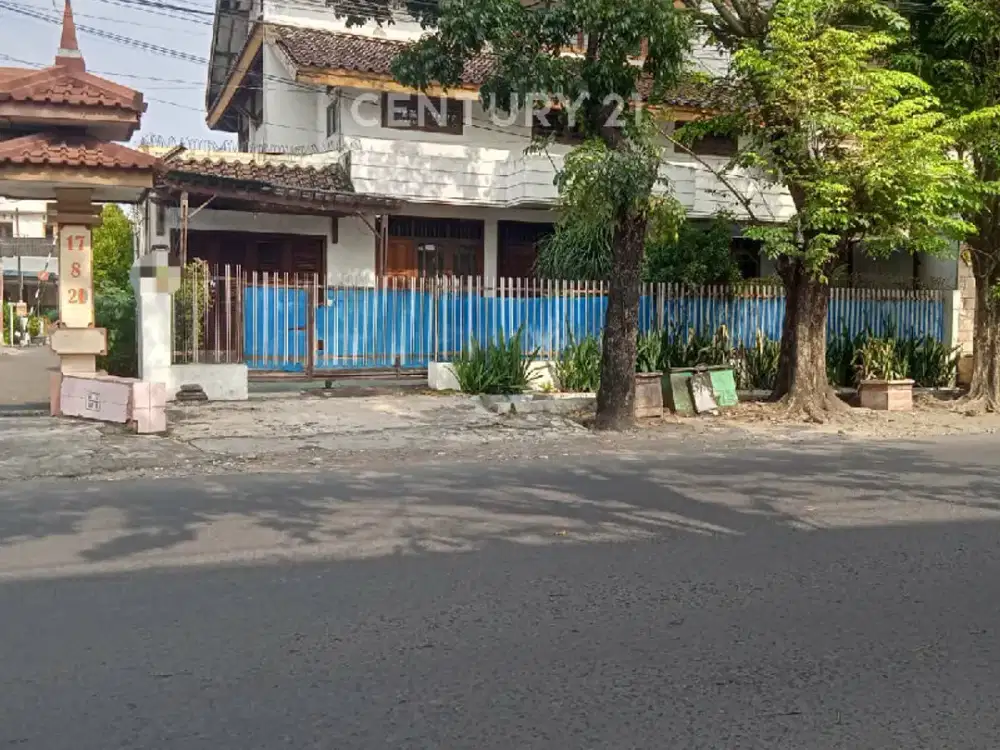 Dijual Rumah Besar 2 Lantai Tengah Kota Semarang