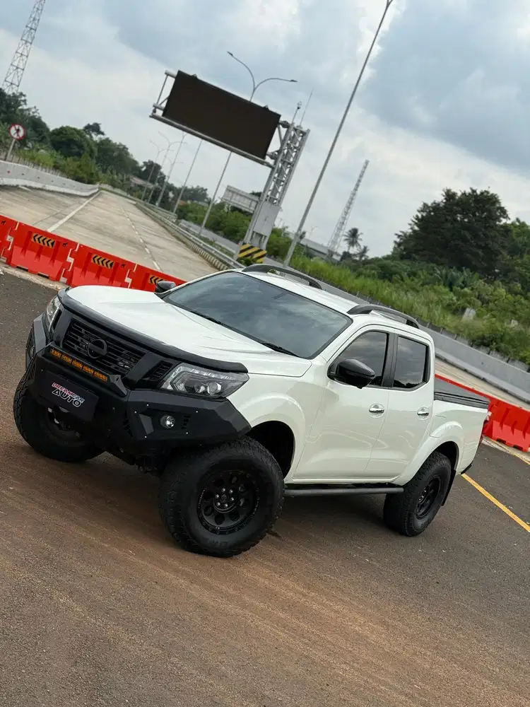 Nissan Navara VL 4x4 Matic Nik 2019 Km 17rb Putih Terra Hilux Triton