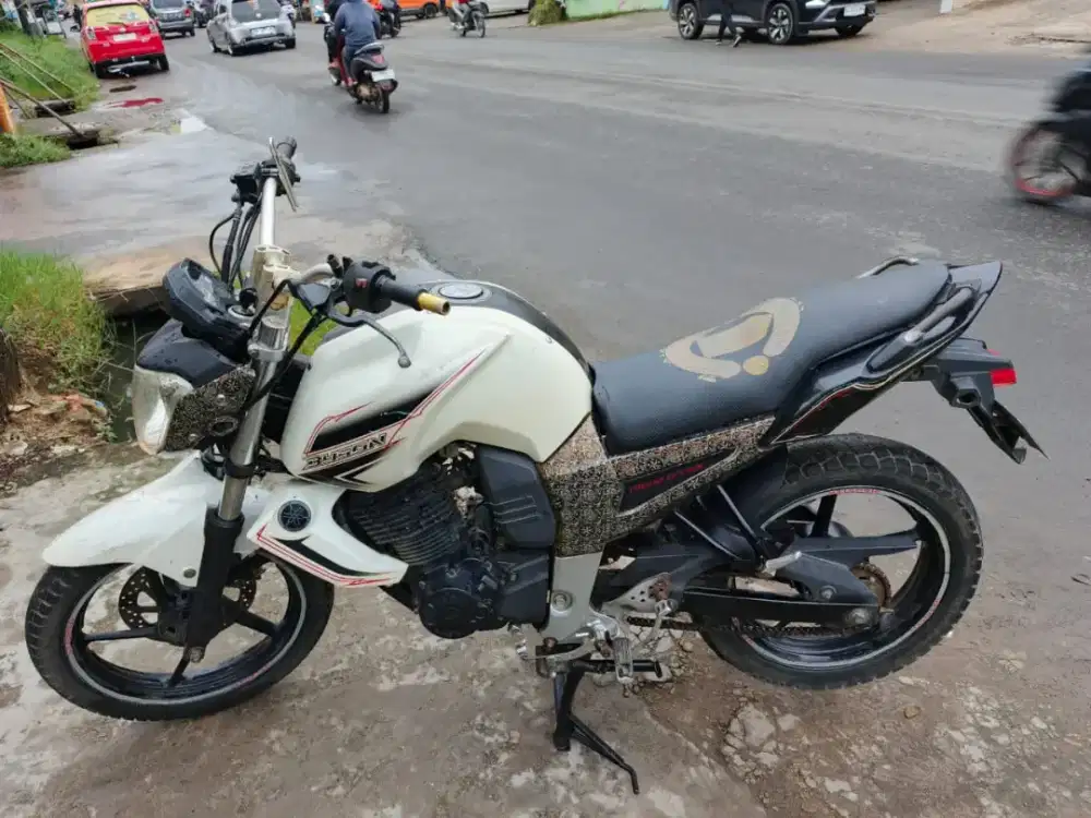 Jual santai Byson tahun 2012 surat lengkap mesin ok