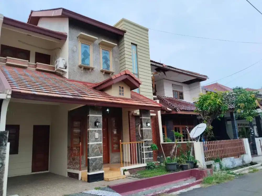 Rumah Cantik LT 120 M² di Komplek Pondok Bambu Asri
