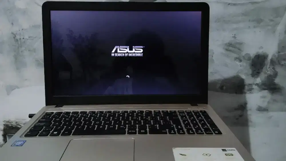 Laptop Asus Vivobook X540MA
