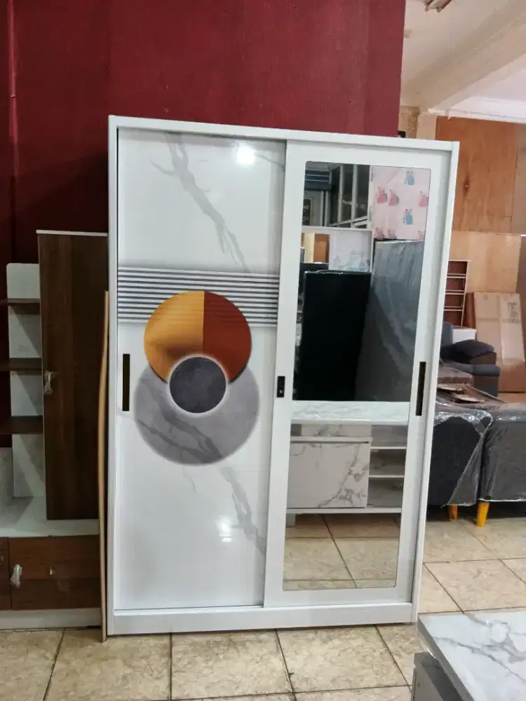 LEMARI PAKAIAN PINTU GESER