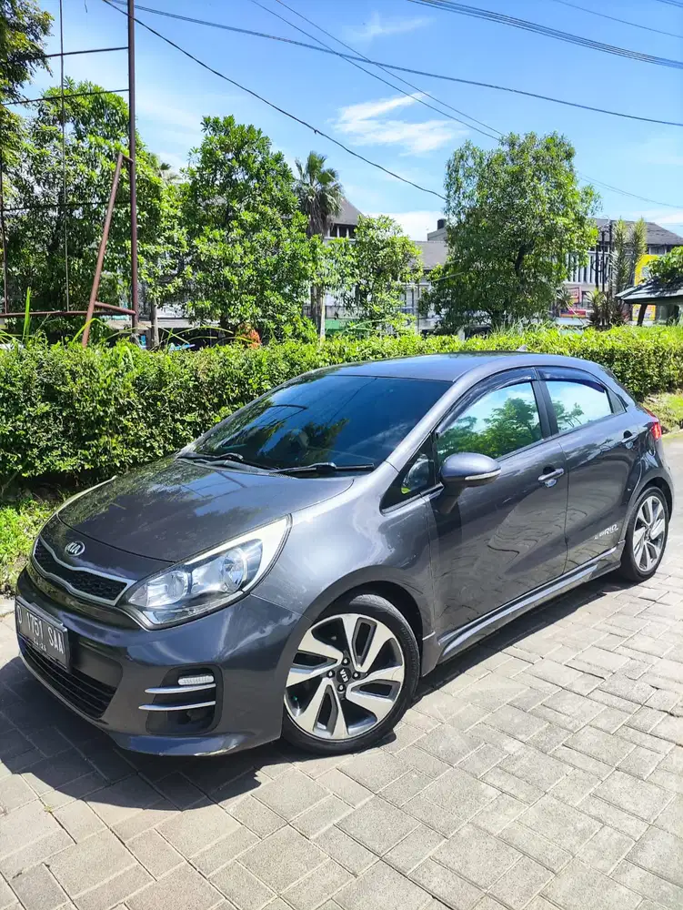Kia Rio 2015 Bensin