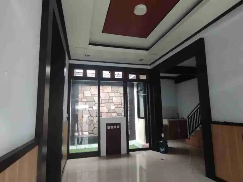 Dijaul rumah bagus 2lantai Pdasuka dekat Saung Ujo Bandung