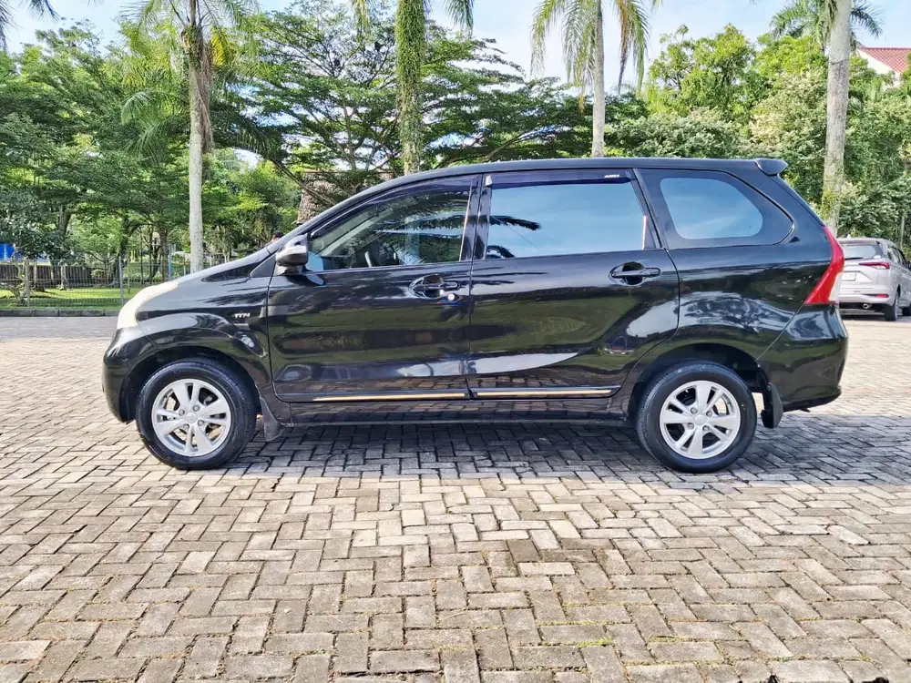 Toyota Avanza 2011 Bensin