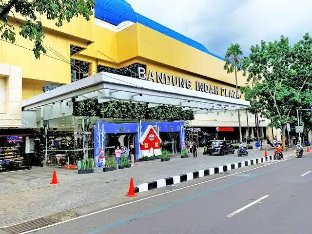 Lowongan untuk penjaga tenant makanan di Kings/BIP/MIM/ubertos/TA