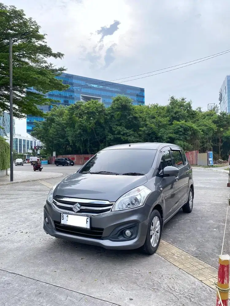 Jual Mobil Cash Suzuki Ertiga GL 2018 Manual Abu2 Murah