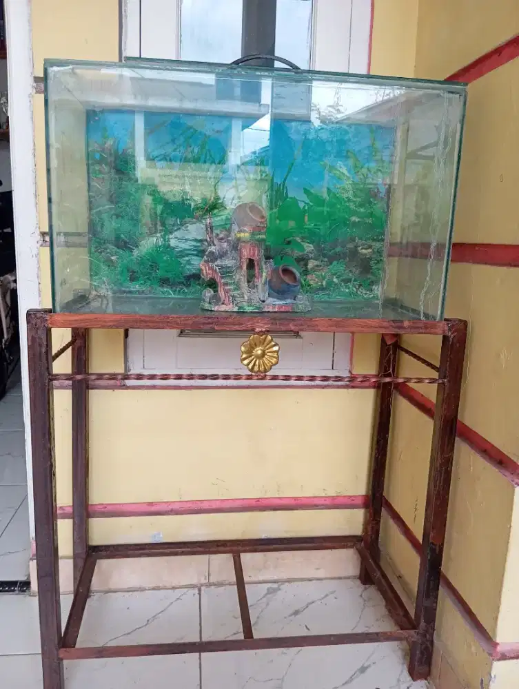 Dijual Aquarium set murah