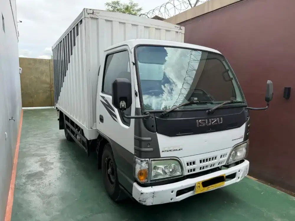 Isuzu Elf NKR55 Long Box CDE