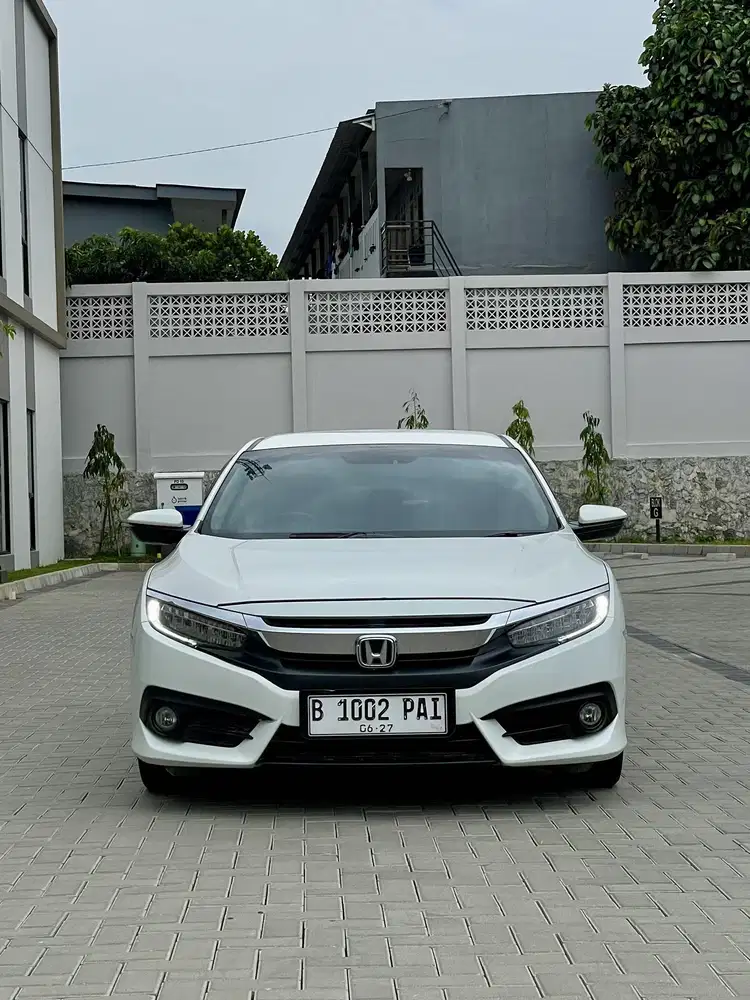 TDP 17 Juta !!! Honda Civic Turbo 1.5 ES CVT 2017 Putih
