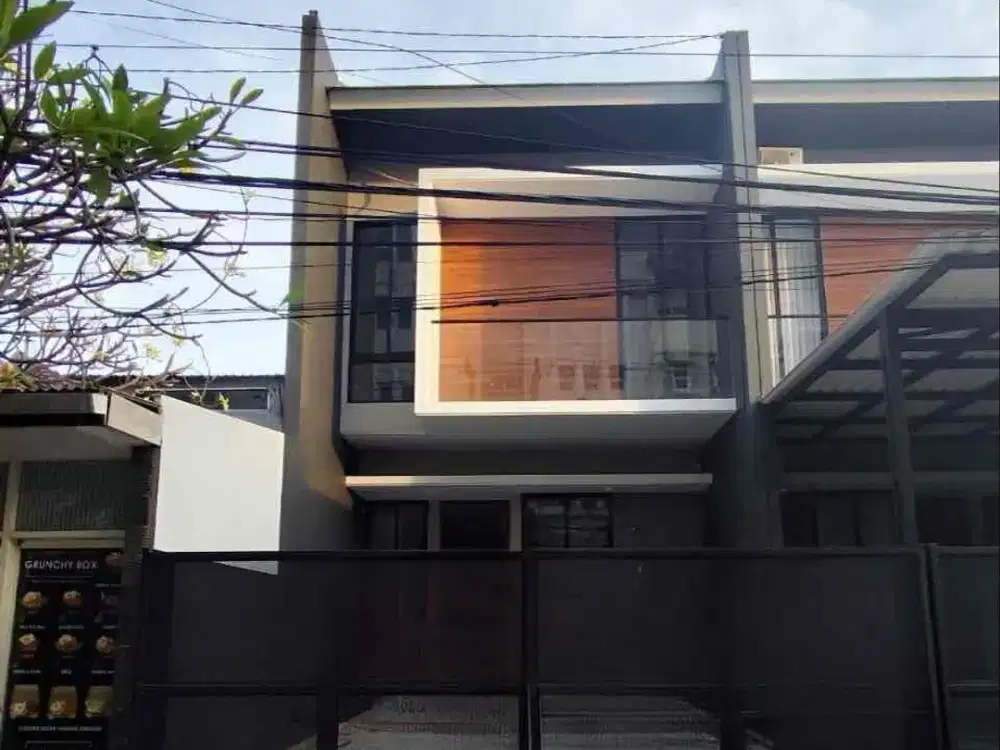 Dijual cepat owner BU baru gress rumah sutorejo