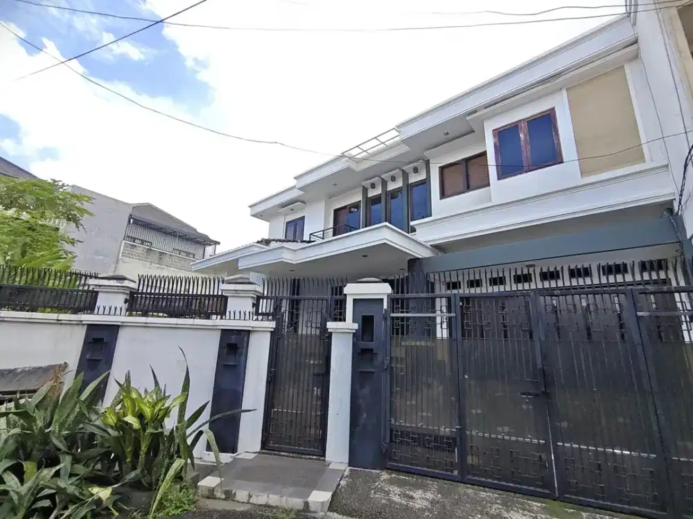 Disewakan Rumah Rawamangun Jakarta Timur