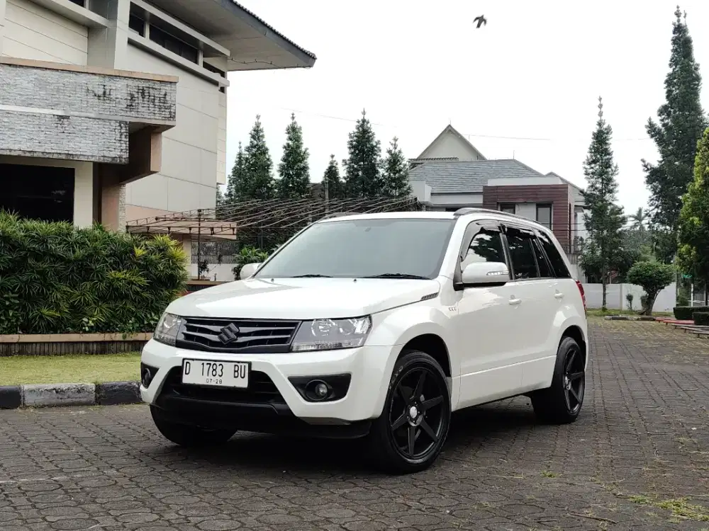 Grand Vitara 2012 Manual Km50rb Putih Original Jarang Ada Velg R19