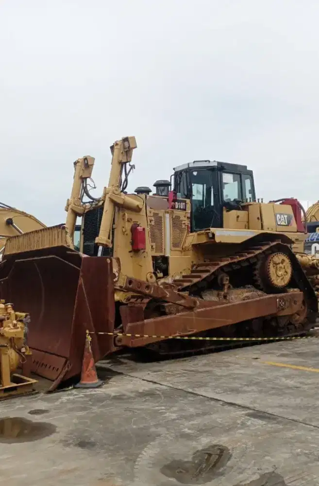 Dozer CAT D10T 2014
di Balikpapan