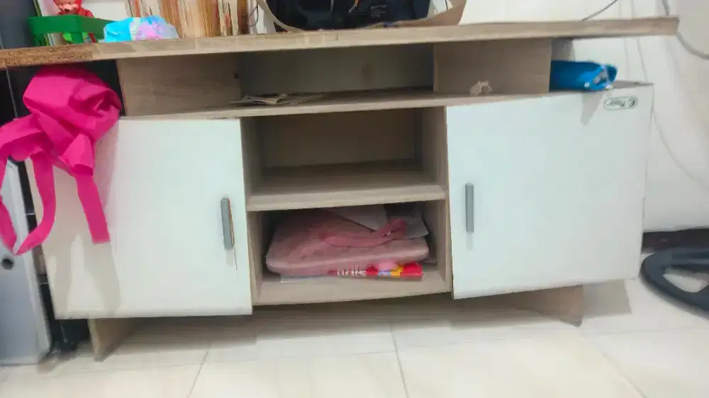 Meja tv ukuran 120*40