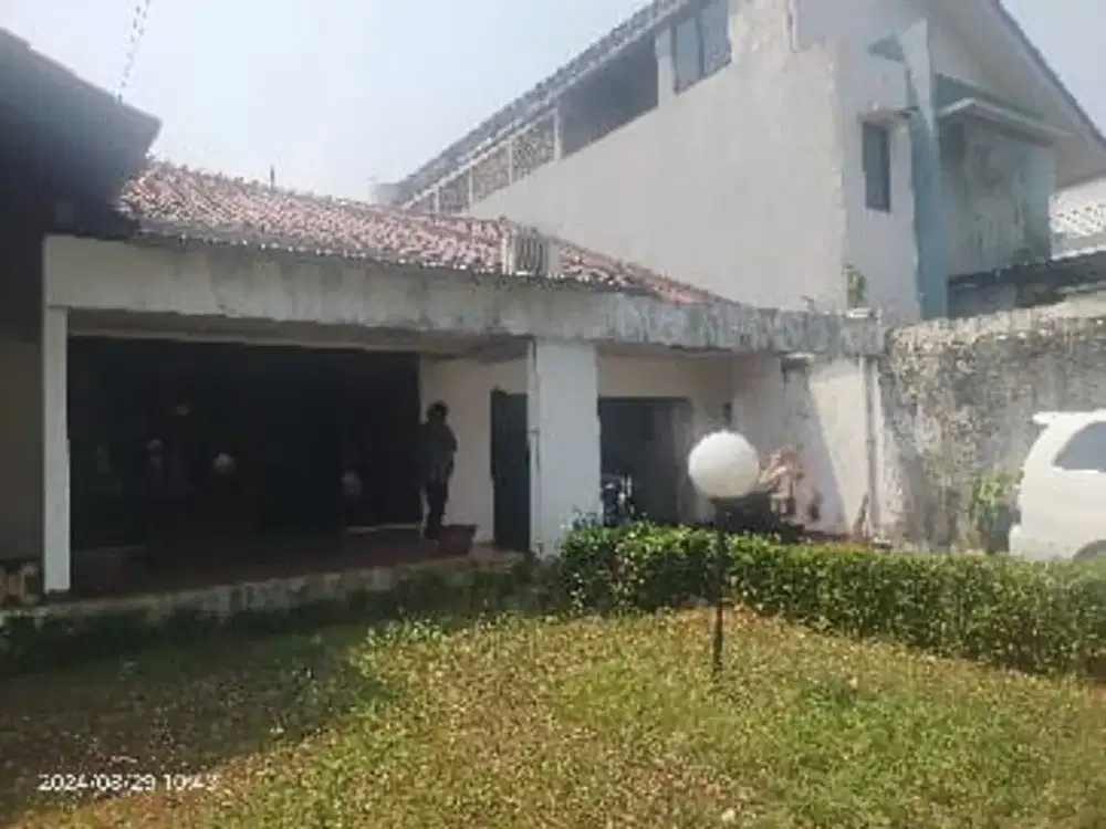 Dijual Rumah Murah Hitung Tanah Harga di bawah NJOP di Kemang Jakarta Selatan