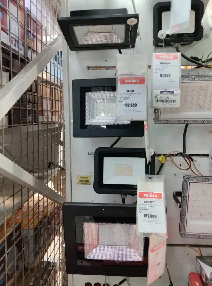 Lampu tembak out door merk INLITE