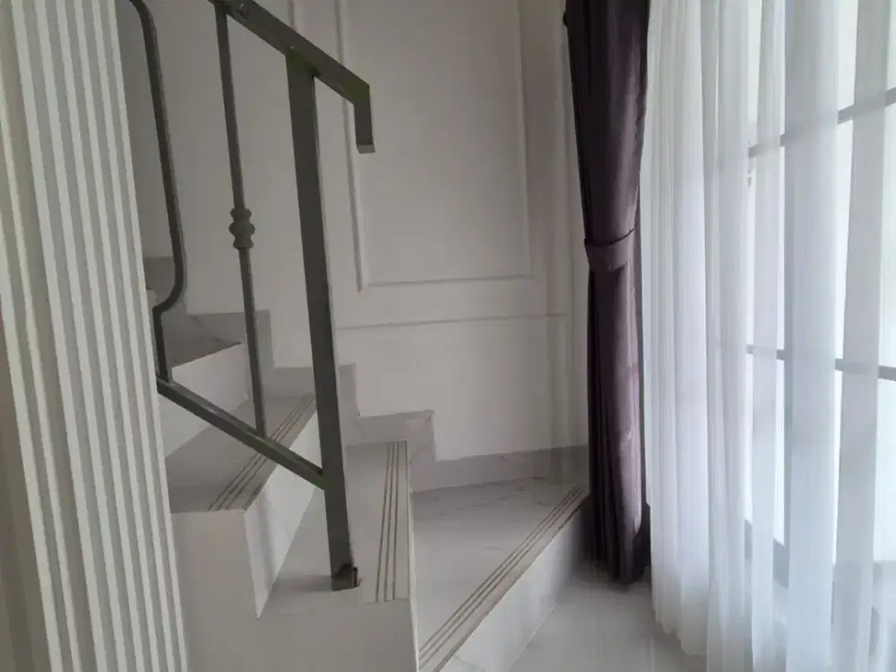 Dijual Rumah Baru Type American Classic di sunter