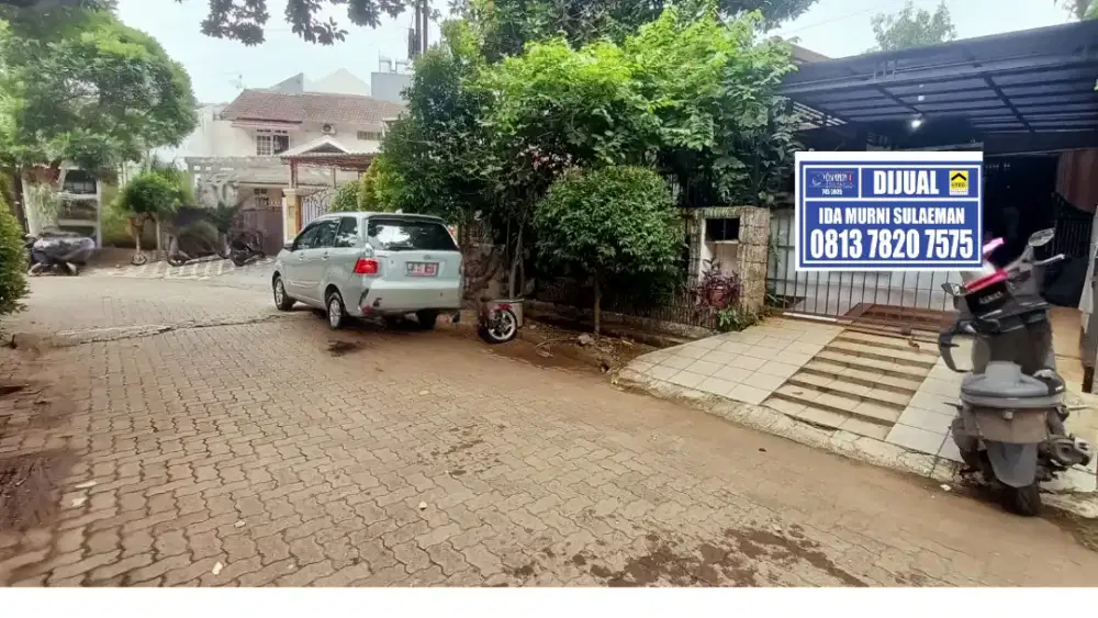 Rumah lama dekat sekolah internatnl bebas banjir Lebak Lestari Jaksel