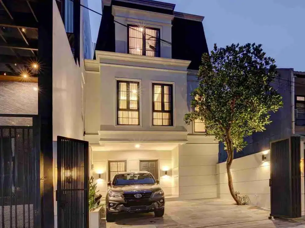 Rumah Baru Privat Pool di Cempaka Putih Jakarta Pusat