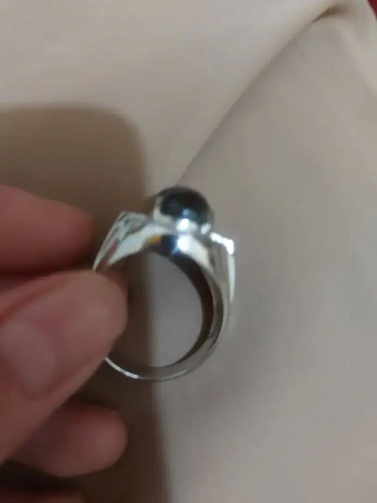 Cincin batu Aki