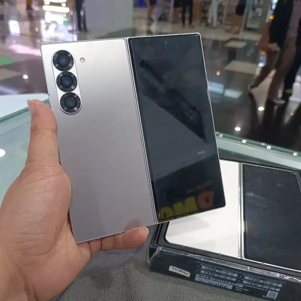 Samsung Z Fold 6 512 like new