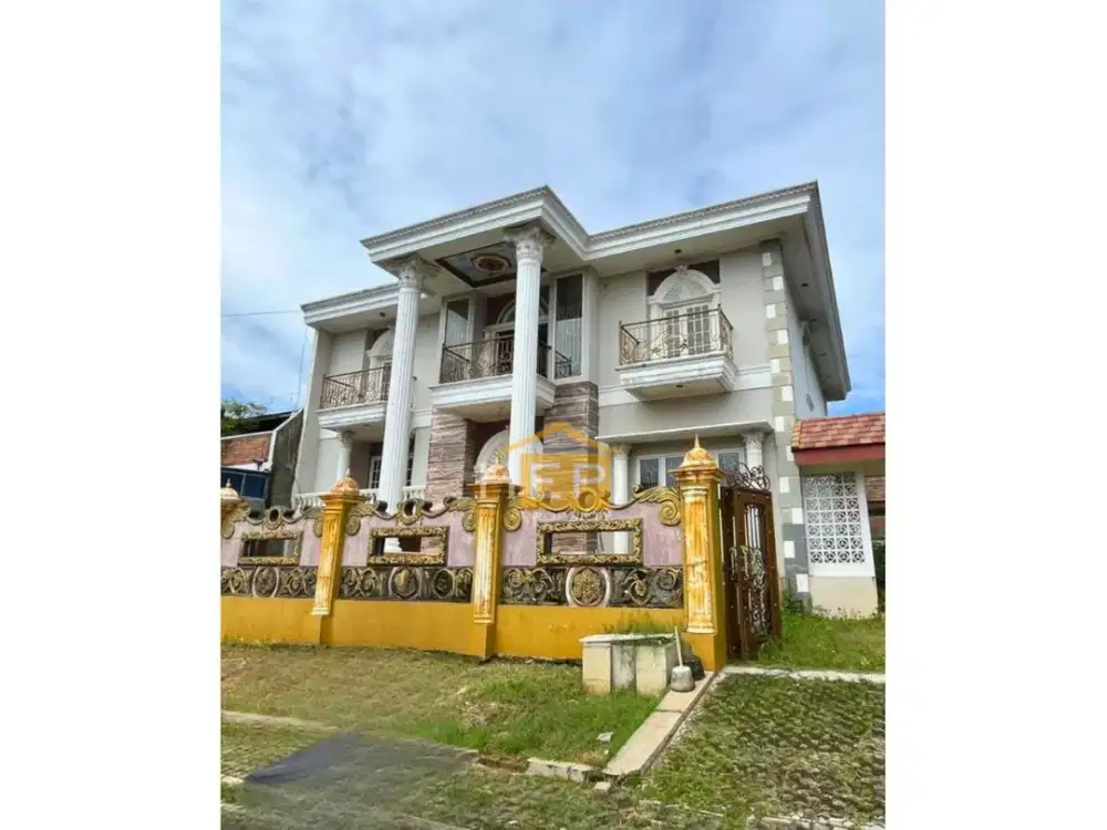 Dijual Rumah mewah luas di Durian Banyumanik Semarang