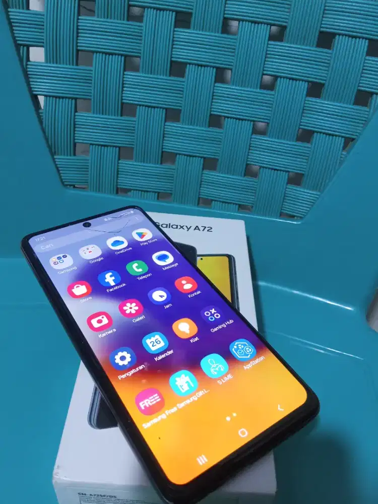 Samsung A72 8/256